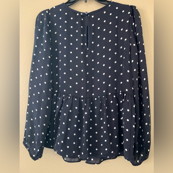 *NWT SCOOP NYC Women’s Navy Blue White Polka Dot Ruffle Top SIZE M NWT - Picture 7 of 9